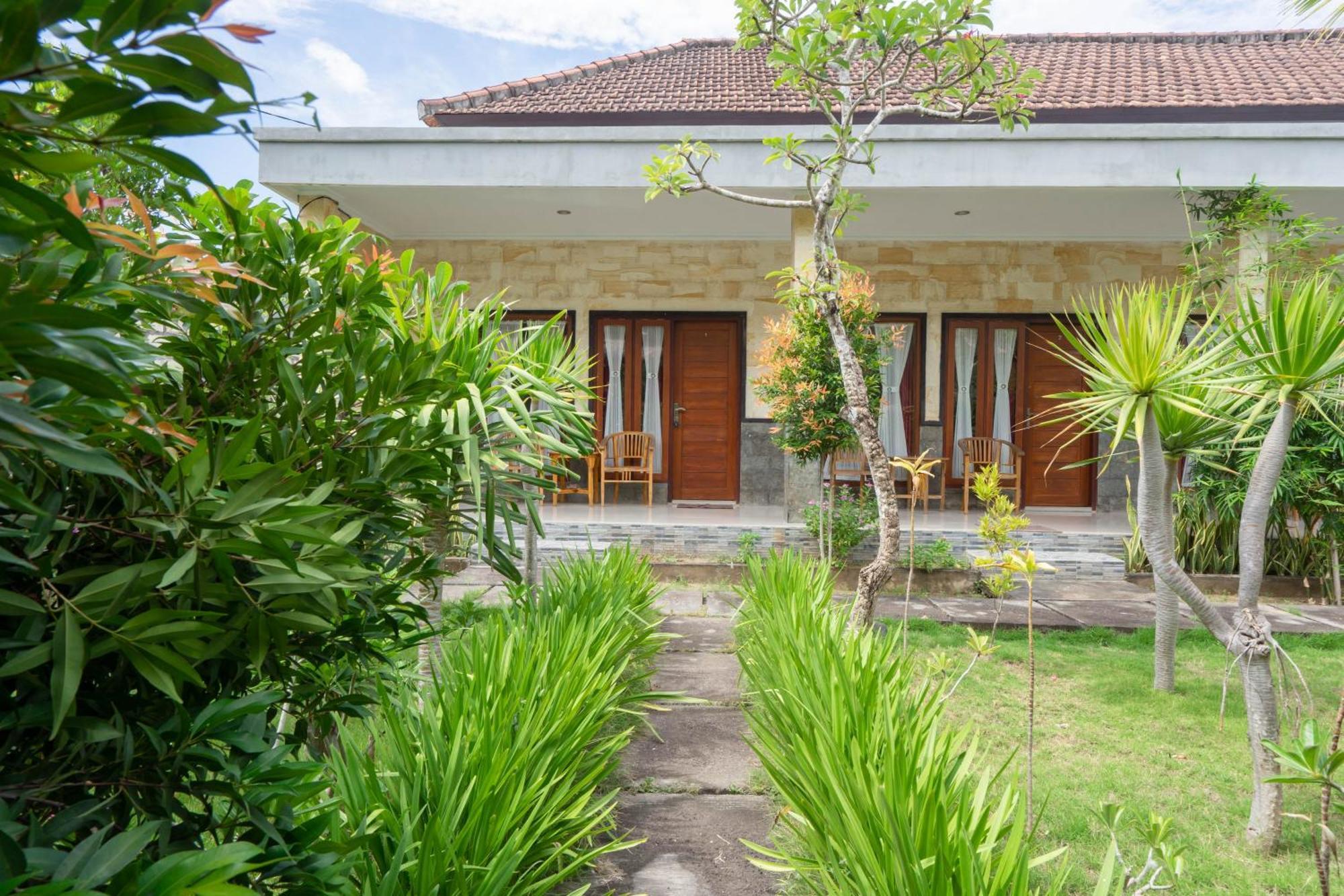 Omah Nusa Villa Redpartner Toyapakeh Exterior photo